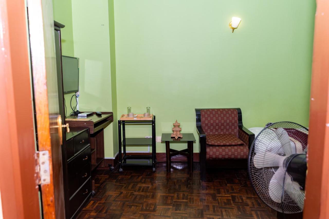 Kbb Hotel And Apartments Hosted By Hostmandu Lalitpur Екстер'єр фото