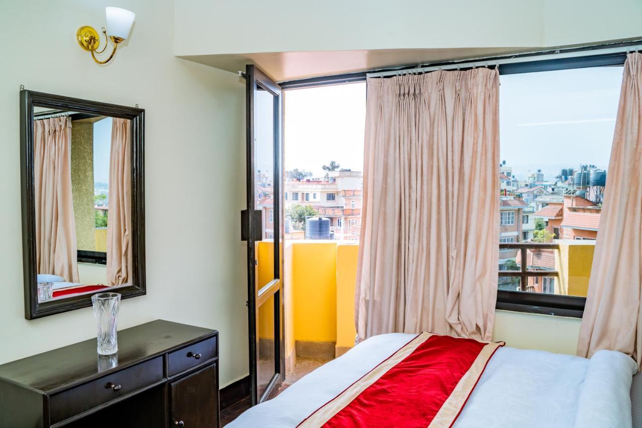 Kbb Hotel And Apartments Hosted By Hostmandu Lalitpur Екстер'єр фото