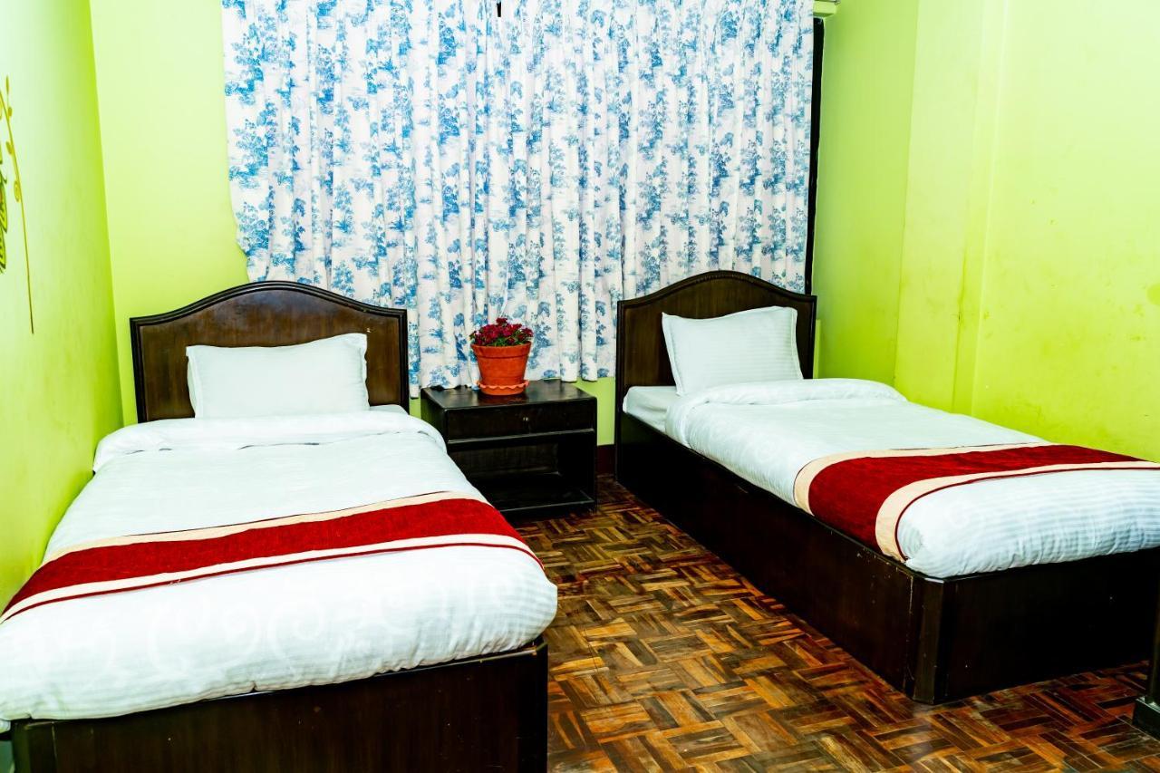 Kbb Hotel And Apartments Hosted By Hostmandu Lalitpur Екстер'єр фото
