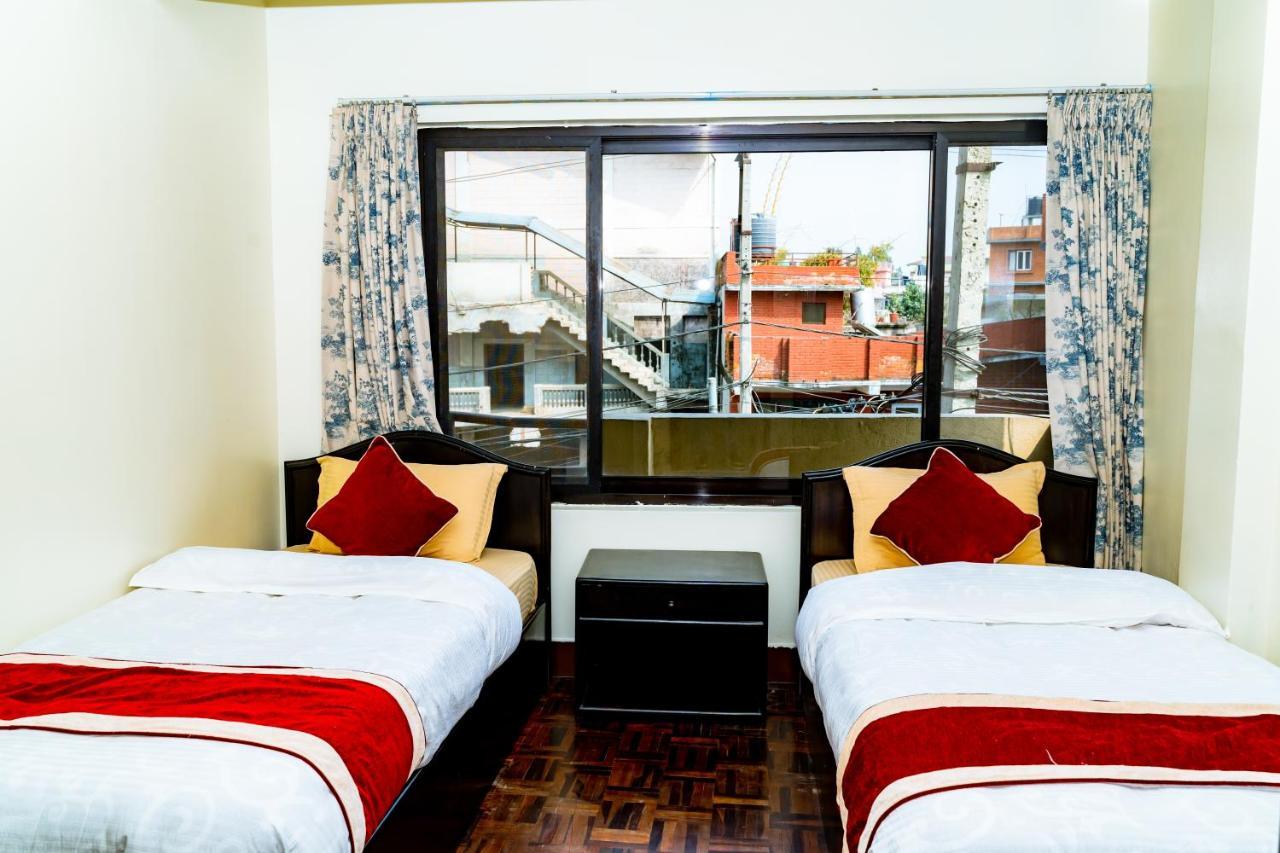 Kbb Hotel And Apartments Hosted By Hostmandu Lalitpur Екстер'єр фото