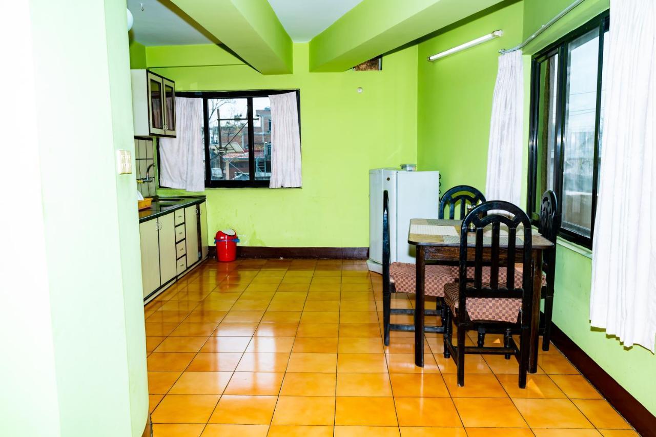 Kbb Hotel And Apartments Hosted By Hostmandu Lalitpur Екстер'єр фото